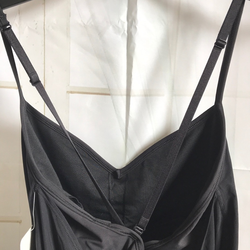 NWT BLACK LULULEMON DANCE TO YOGA LEOTARD - - 10 - Picture 6 of 8